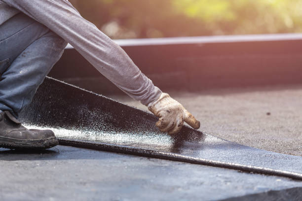 Professional Crawl Space Encapsulation technician working in Hewlett, NY
